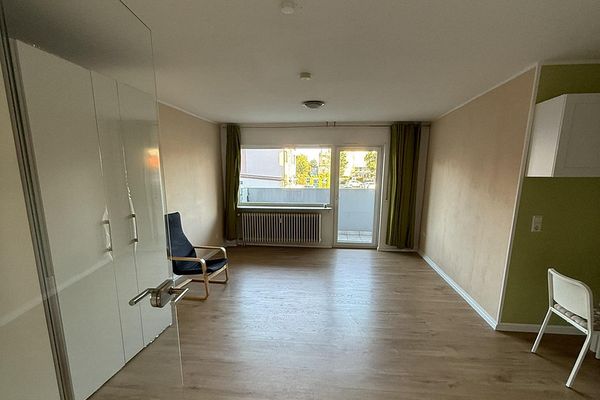 شقة مستقلة ومشرقة وواسعة من غرفة واحدة (42m²) مع شرفة، موقف سيارة، مطبخ مجهز - بدون عمولة