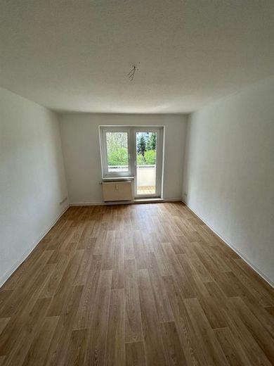 Gemütliche 2-Zimmer mit Balkon und Wannenbad in ruhiger Lage – PHOTO-2025-04-23-11-58-41_2