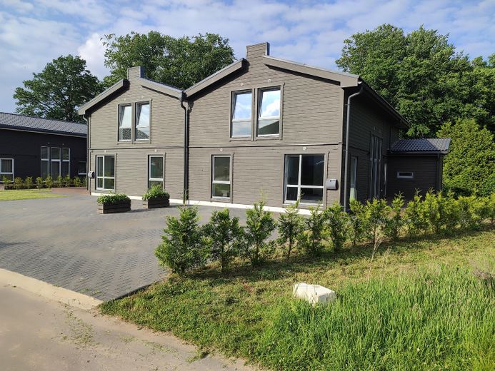 Neue, bezugsfertige Hälfte eines Doppelhauses in Basdahl – Foto 1