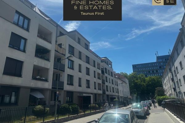 Volledig gemeubileerd 2-kamerappartement, balkon, parkeerplaats in de ondergrondse garage, Frankfurt Europaviertel