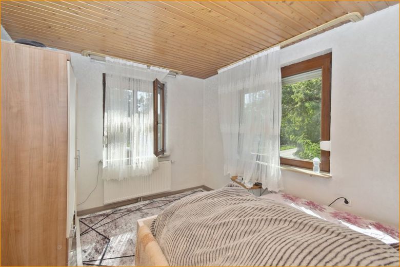 EG Schlafzimmer/Büro