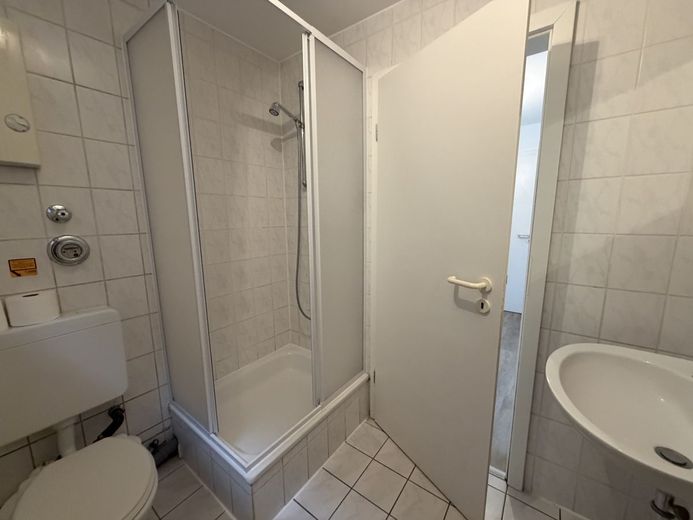 Vermietet! Weststadt! Hübsches Appartment für Studenten – Duschbad
