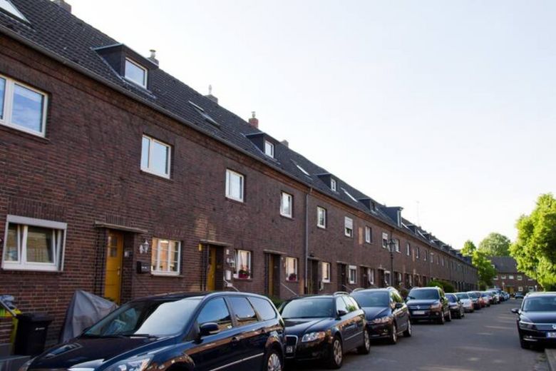 Straßenansicht