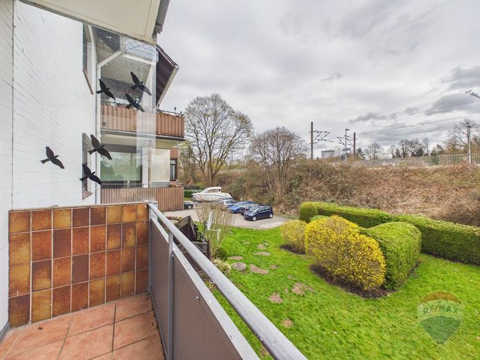 3-Zimmer-Wohnung mit großer Loggia in ruhiger Lage von Flintbek – Loggia