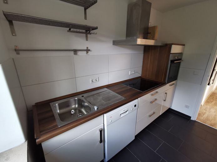 3-Zimmer Whg - ruhige aber zentrale Lage - saniert * sofort frei * – Foto 13