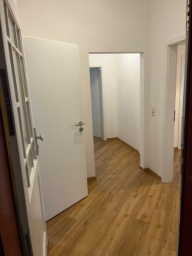 Lichtdurchflutete 3-Zimmer-Whg. in Bremerhaven-Lehe zu vermieten – Flur
