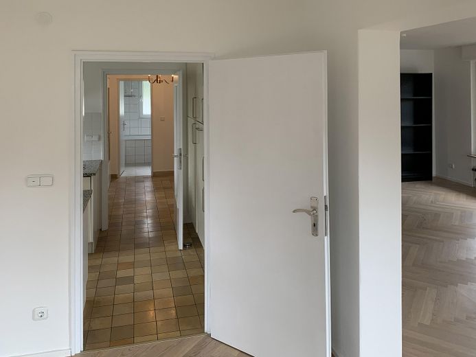 EG Durchgang zur Küche