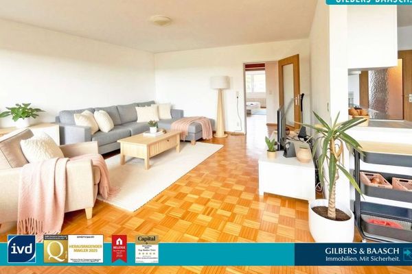 Investieren & Wohlfühlen: Vermietete 3-ZKB-Etagenwohnung mit Loggia & Schwimmbad auf Mariahof!