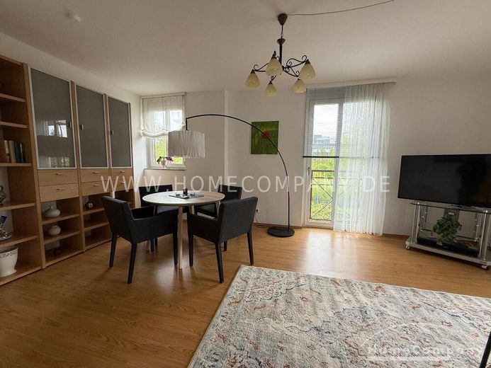 ***Riedberg (8072090) Moderne möblierte 3 Zimmer Wohnung mit Balkon und Stellplatz – fb446587f723837db33f220c7142c2ce4eb1f0d3.jpg