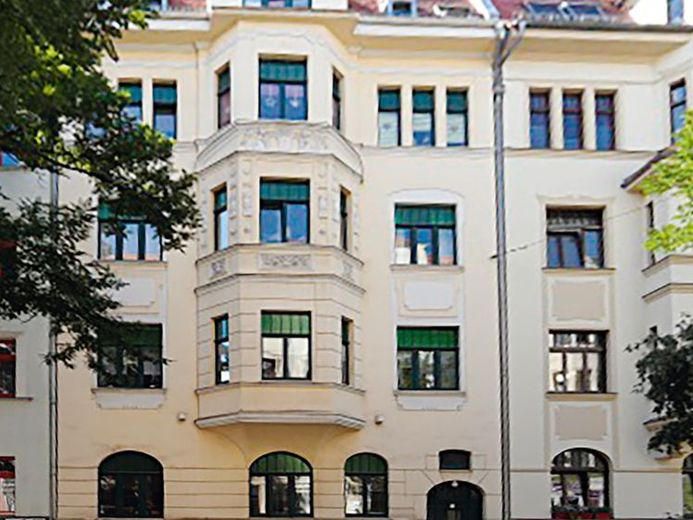 + + + gemütliche Maisonette-Wohnung im Herzen von Zwickau mit neuer EBK + + + – Foto 1