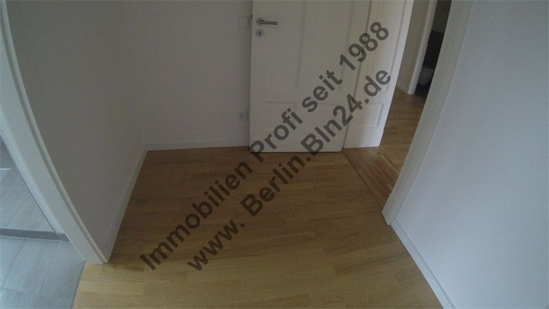 Wohnung zum traumhaften Erstbezug im Denkmalobjekt mit 2 Bädern sowie 2 Tiefgaragenplätzen – G0013422