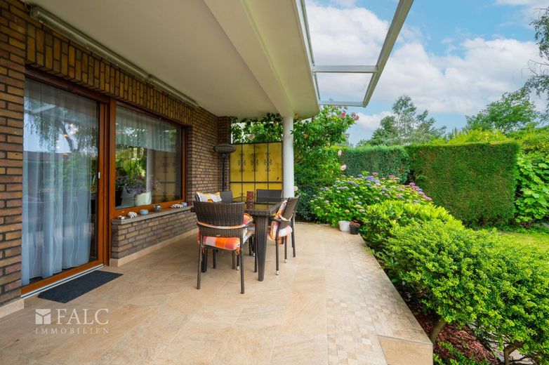 Ihr Traum wird wahr: Freistehendes Ein- bis Zweifamilienhaus mit Garten, Garage und viel Platz – Terrasse