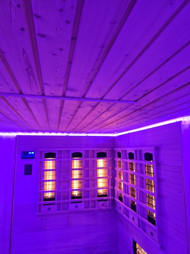 Sauna mit Lichttherapie 