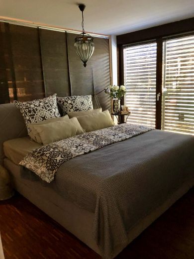 Schöne 2 Zimmer-Gartenwohnung in Ruhiger Lage – Schlafzimmer