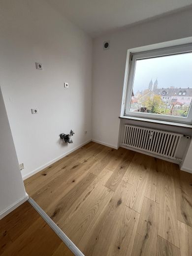 Exclusief design-appartement met balkon & spectaculair uitzicht op de universiteit – Foto 3
