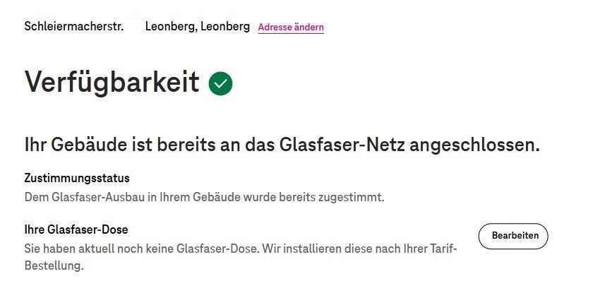 Verzorgd 4-kamer appartement met balkon en twee parkeerplaatsen – Glasfaser