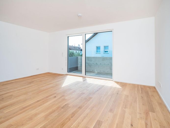 KfW-40-QNG Neubau | Bezugsfertige 2-Zi.-Wohnung mit Balkon, EBK & TG in Parsdorf bei München - WE 07 – Wohnraum