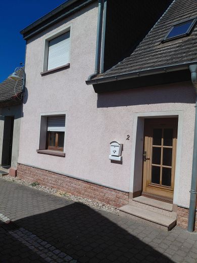Erholung am Elberadweg? Landhaus in Walternienburg – Frontalansicht Reihenhaus