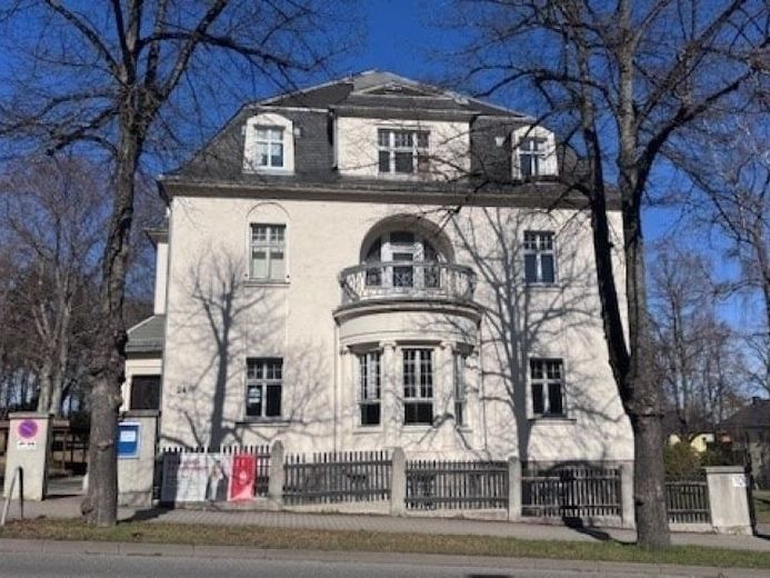 Denkmalgeschütztes Schmuckstück! – Foto 1