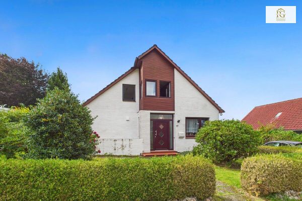 TOP Angebot - EFH in der schönen Wingst! Handwerker aufgepasst
Tolle Lage-restliche Baumaterialen vorhanden.