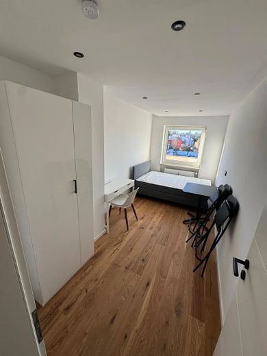 Attraktive 4er-WG mit 3 freien Zimmern - Pachemstraße 9 WE 4 / Zimmer 3 – Zimmer 3