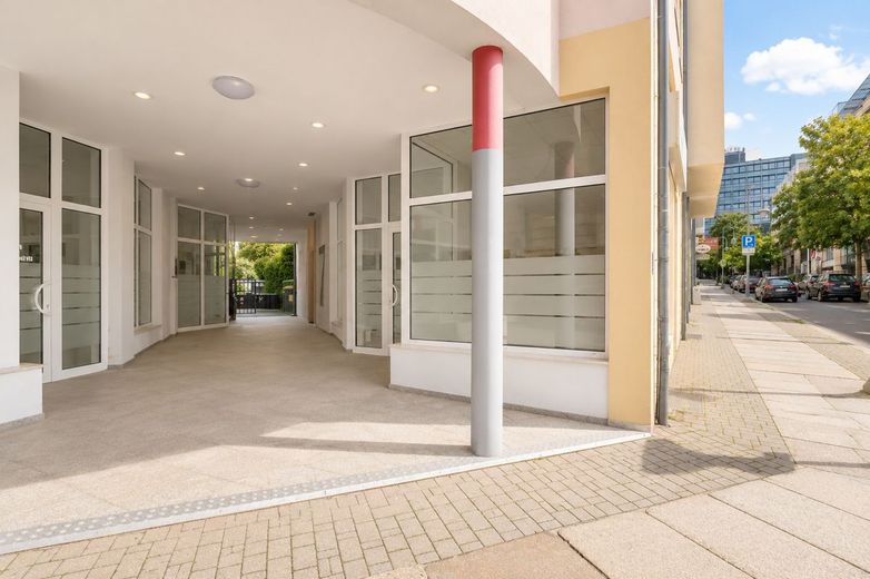 Ladenbüro am Charlottencenter – Außen