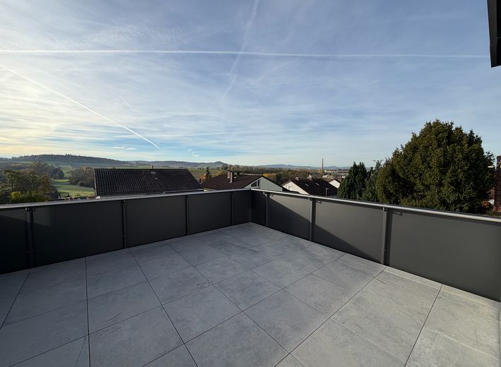 Terrasse mit Otzbergblick