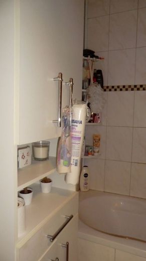 *Schnuckelige und gut vermietete Terrassenwohnung in NMS-Ruthenberg !!!* – Wannenbad