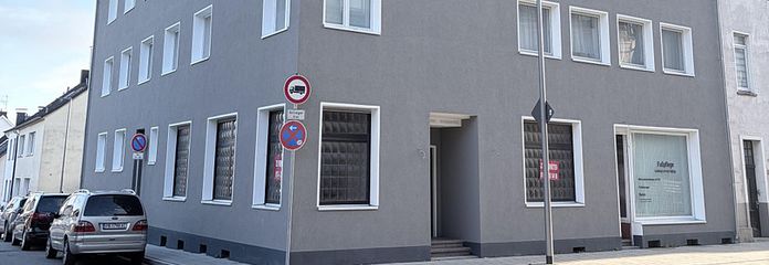 شارع فالنشتراسه بدلاً من وول ستريت – عائد مستقر على عتبة بابك – Straßenansicht