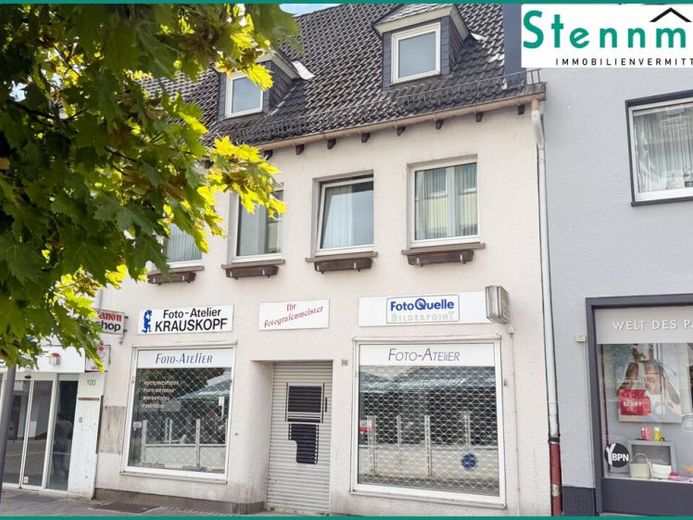KLEINES WOHN- & GESCHÄFTSHAUS MIT LADENLOKAL IN BESTER INNENSTADTLAGE VON RADEVORWALD – Foto 1