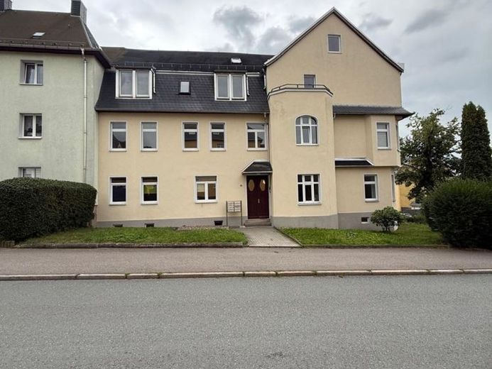 Großes MFH mit viel Potential in guter und ruhiger Lage! – Foto 1