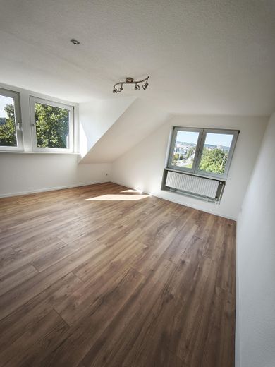 Erstbezug nach Renovierung: Helle 2-Zimmer-Wohnung mit EBK in Elberfeld (Ideal für WG & Paare)! – Foto 2