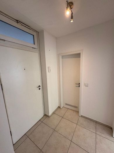 Charmant appartement meublé d’une pièce avec balcon – Photo 10
