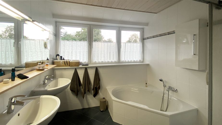 Einfamlienhaus Berlin-Kaulsdorf – Badezimmer