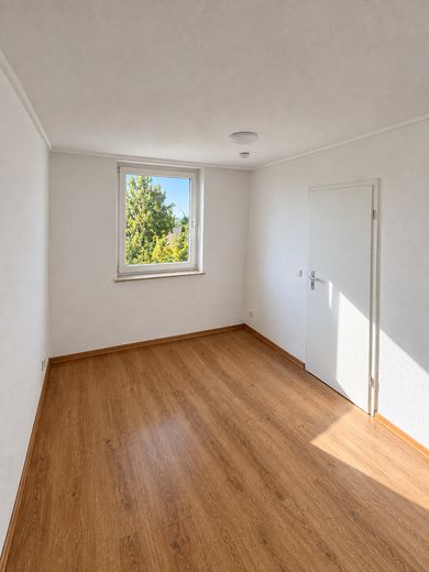 Kapitalanlage in Hannover-Mittelfeld – vermietete 2,5-Zimmer-Wohnung mit Aufzug – Schlafzimmer