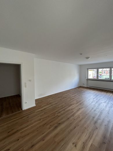 3 Zimmer Wohnung in Creglingen zu vermieten / Saniert im Dezember 2024 – Wohnzimmer