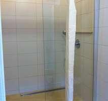 Walk-In Dusche 1. Etage (li.)