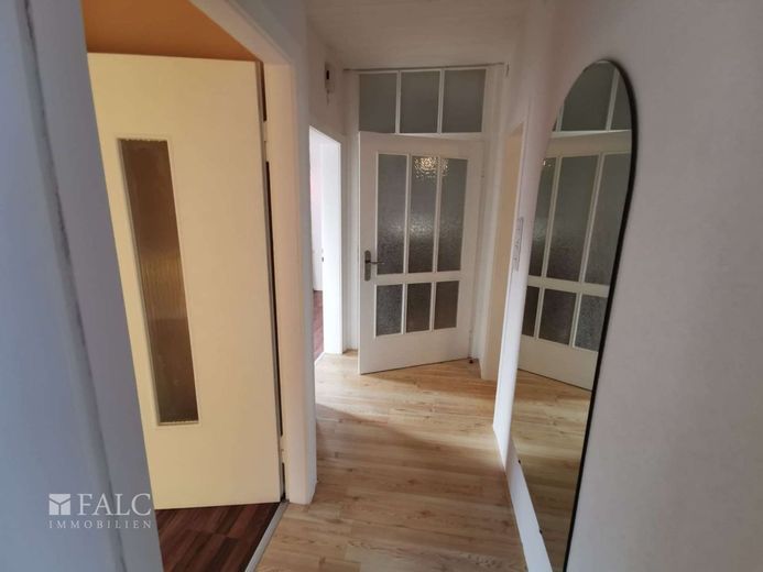 Hausrenovierung: 5x Wohnungen in Vermietung – 1.OG-links-Flur