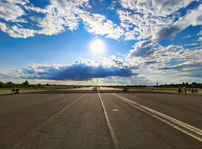 Provisionsfrei & Bezugsfrei: Eigentumswohnung mit Balkon & Fußbodenheizung nahe Tempelhofer Feld – Tempelhofer Feld 