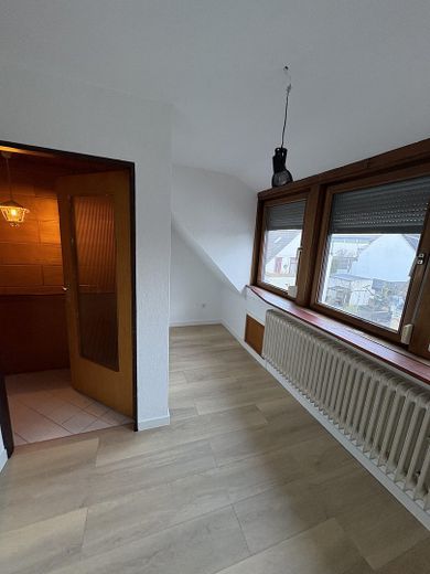 Arbeitszimmer ohne Möbel 2. OG