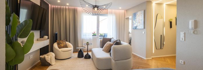 Appartamento panoramico ammobiliato a Meersburg – soggiorno prolungato con vista sul Lago di Costanza – Wohnbereich