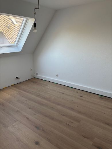 Sanierte 4-Zimmer-Wohnung mit Garten in Schwaigern-Massenbach zu vermieten – Foto 8