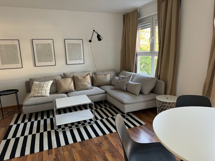 S'installer – Emménager – Se sentir bien. Appartement de 2 pièces à Francfort-Niederursel – Photo 3