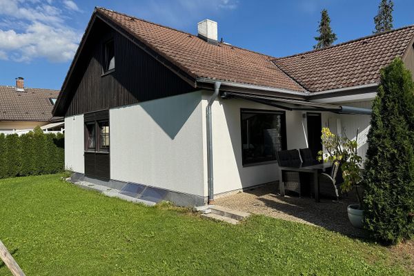 Einfamilienhaus mit großem Grundstück, Ausbaupotenzial & provisionsfrei