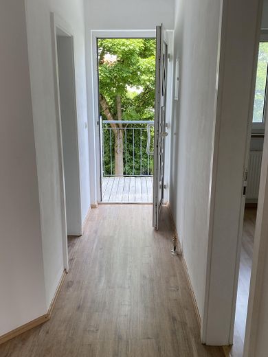 Blick im Gang zur Haustür