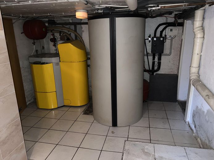 168.000€ - Keine Provision - Einfamilienhaus mit Anbau und großem Carport ruhig gelegen in Ilsede – Foto 1