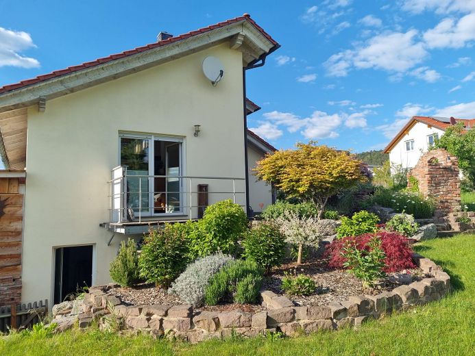 Einzigartiges Haus - seriöse Preisvorschläge willkommen – Haus Südansicht