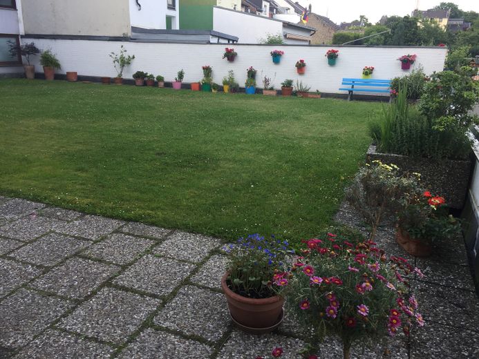 Balkon, bodrum ve yer altı garajına sahip en iyi 3 odalı daire – Gemeinschaftsgarten 