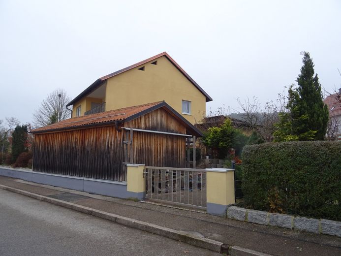 Straßenseite 2