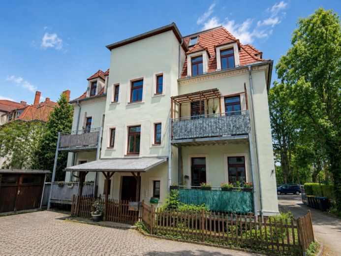 ++ Üst düzey yatırım - Dresden, 2 oda, kiraya verilmiş, balkon, garaj++ – Foto 1